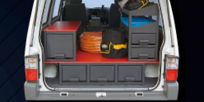 収納機器・車載備品